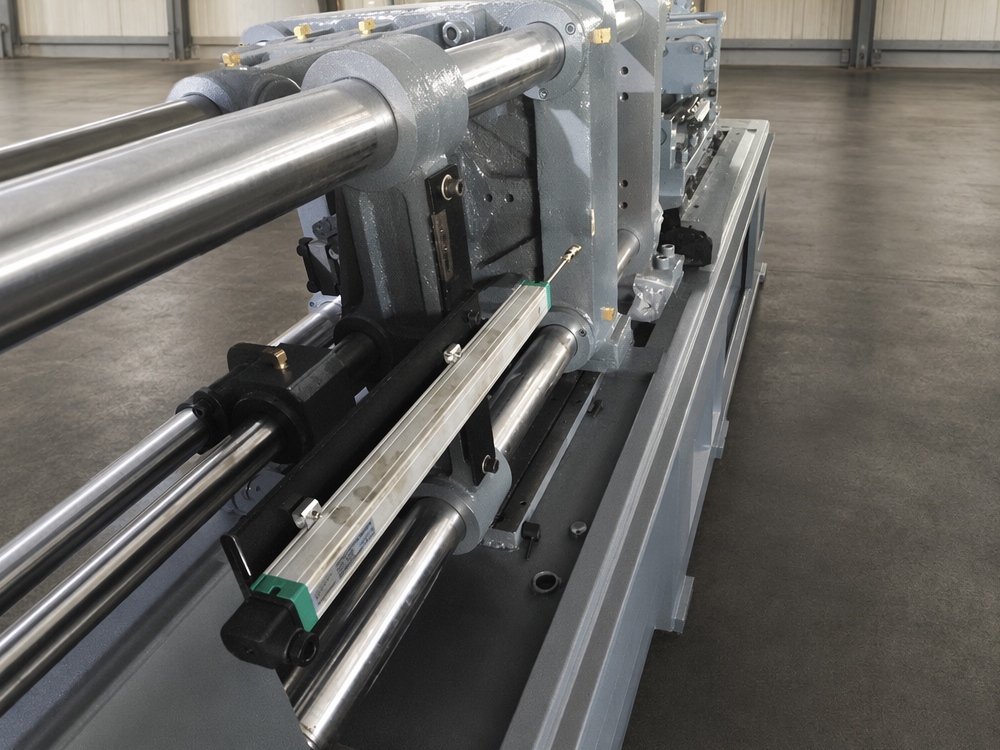 Capteur linéaire appliqué à la machine de moulage par injection — Contrôle précis de la position et de la vitesse
