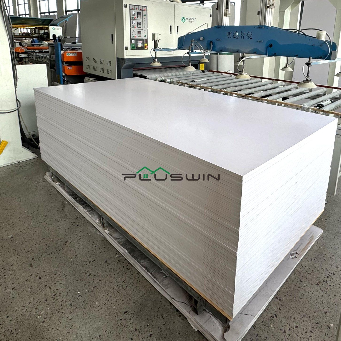 How 8x4 White Plastic Sheets Can Enhance Your Business Offerings