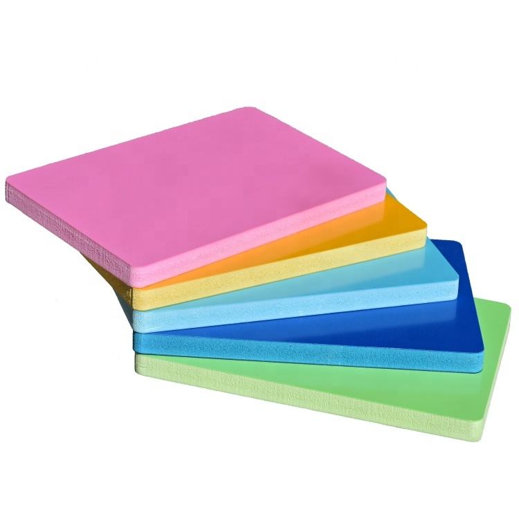 PLUSWIN 1220*2440mm farbiges PVC-Schaumbrett wasserdicht und formolfrei