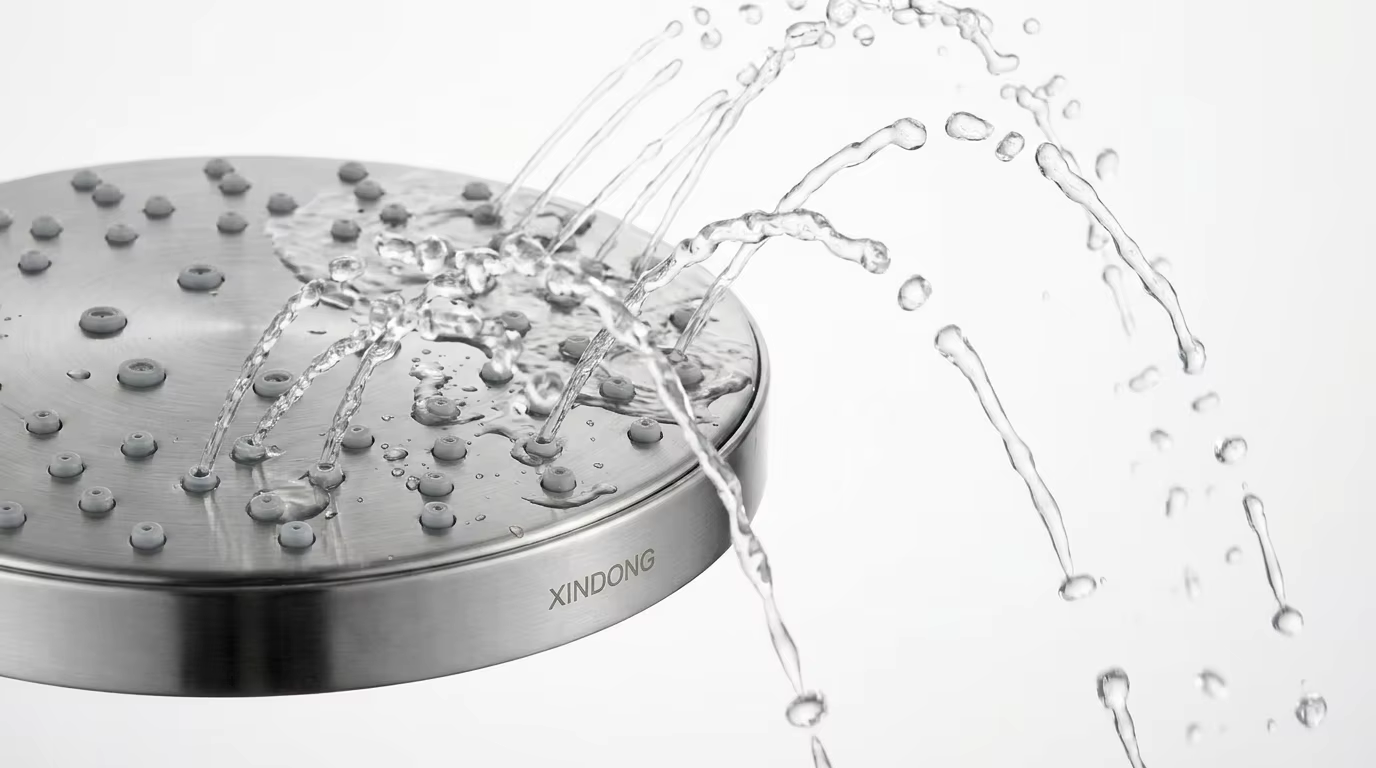 Les avantages des pommeaux de douche pluie en acier inoxydable pour les stations balnéaires durables