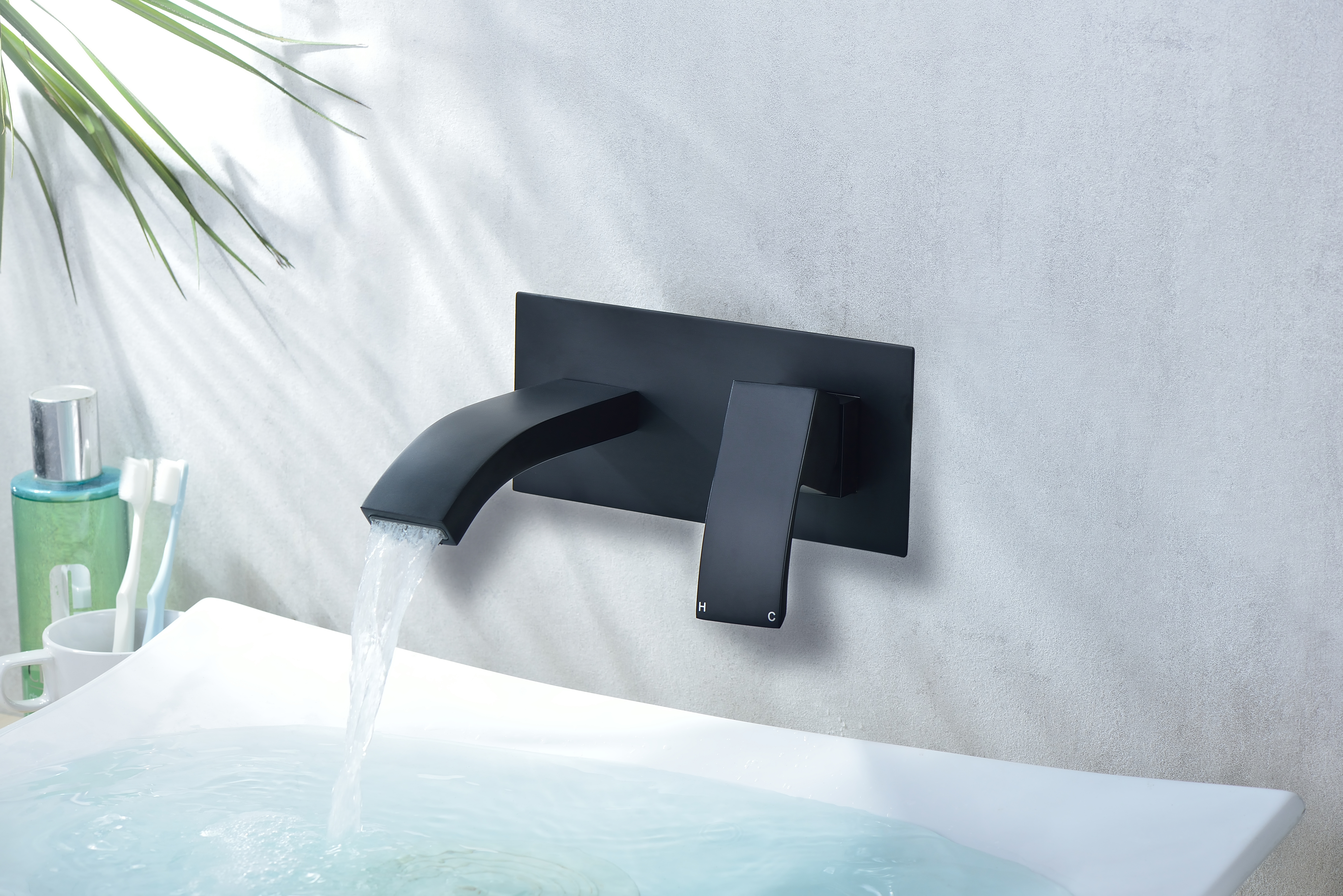 What are the water-saving advantages of an aerated basin tap design?