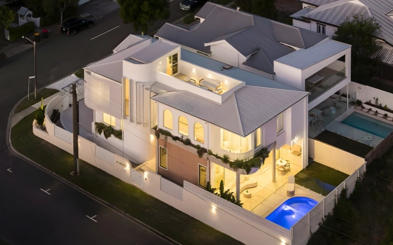 Anpassat skåpprojekt i Unley, Adelaide för en ljus och modern villainteriör
