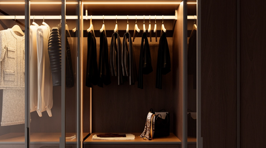 Larawan ng produkto ng Luxury Dark Wood Wardrobe With Glass Doors