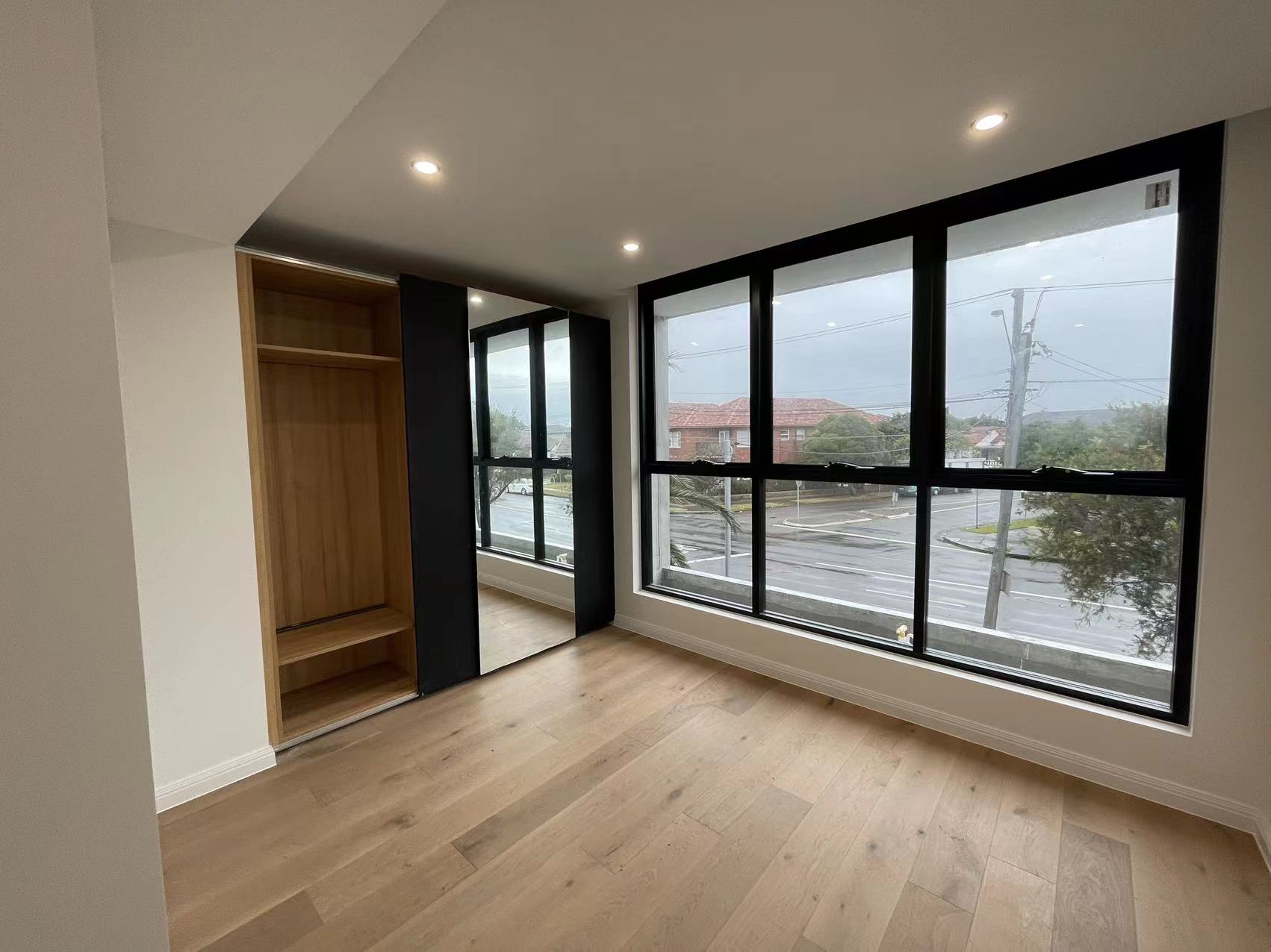Case Study Photos of the Simple Handless Villa in Sydney (10).jpg