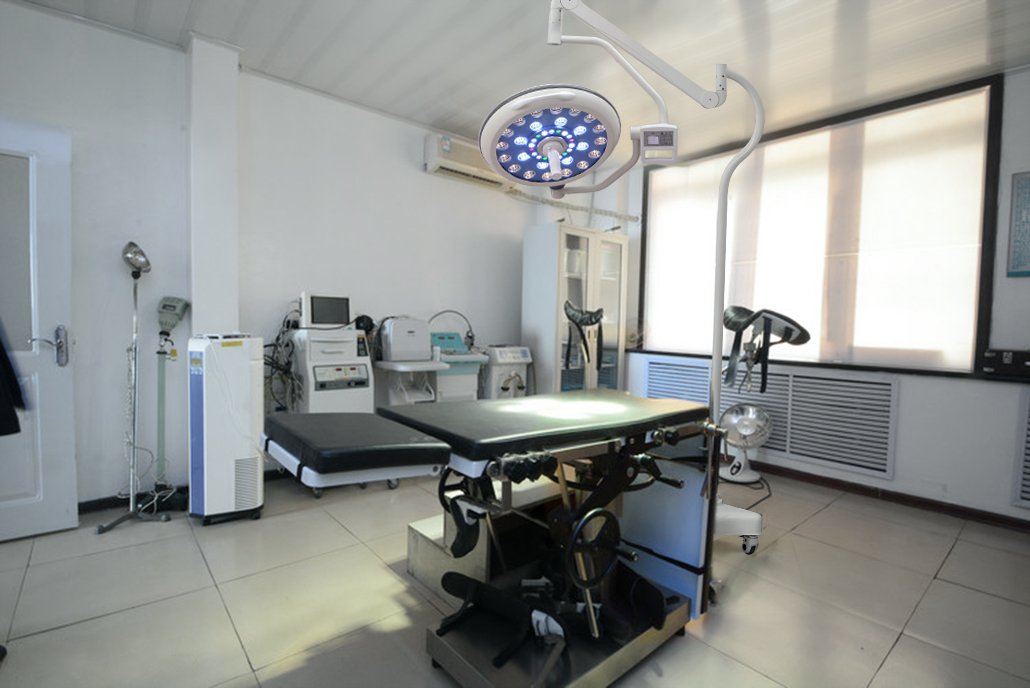 Mobil műtőlámpák klinikák számára: Pontosság és biztonság növelése