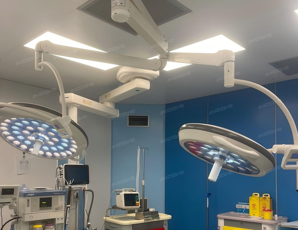 مايكير متعدد الألوان LED إي700/500: ضوء جراحي لمستشفى في زامبيا
