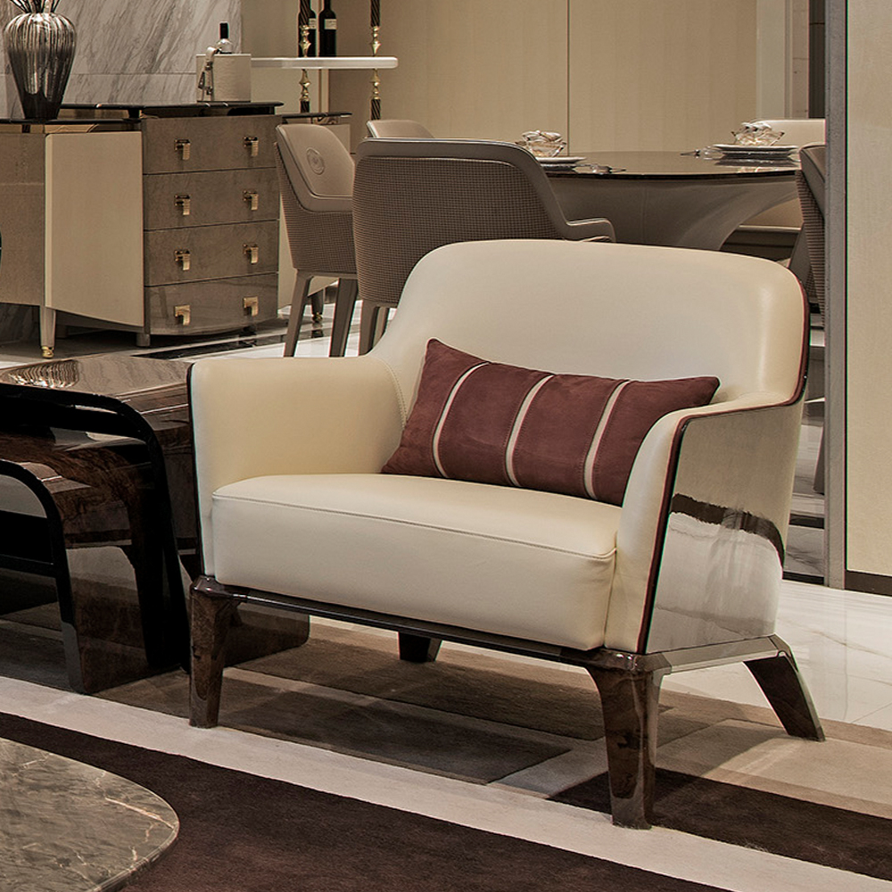 Bentwood & Wood Veneer Lounge Chair - Curved Comfort