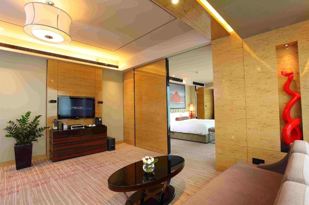 Sofitel Guangzhou Sunrich Hotel Suite Room