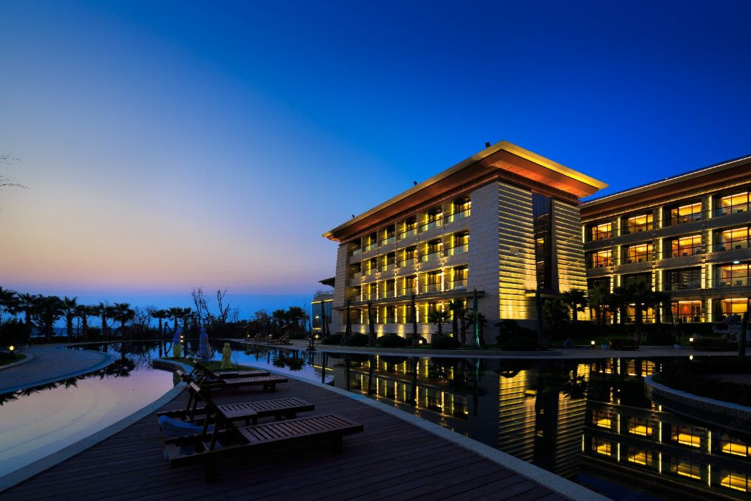 Renaissance Suzhou Taihu Lake Hotel Rooms & Suites