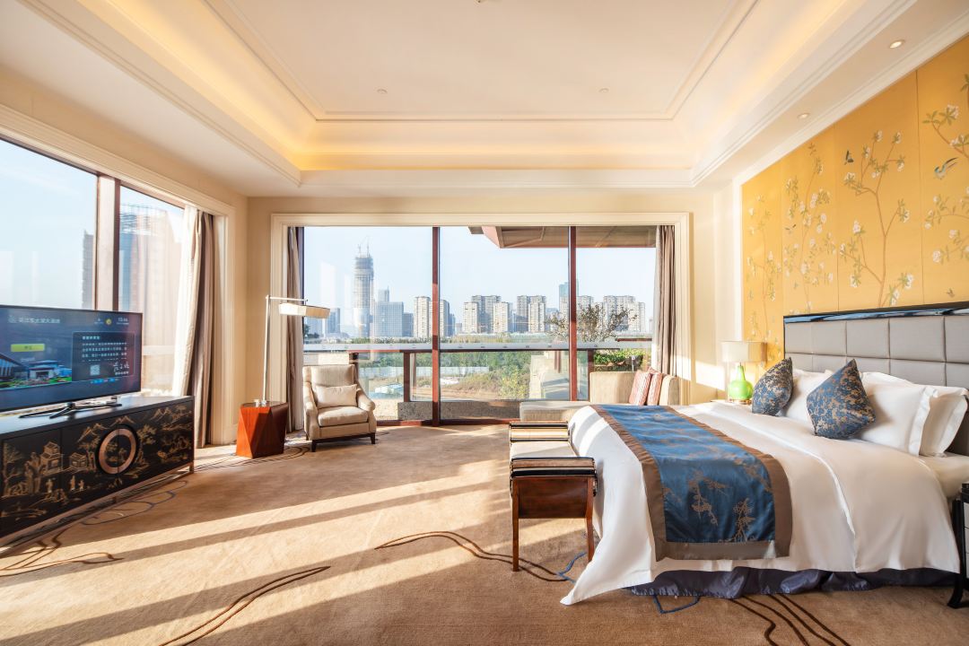 Renaissance Suzhou Taihu Lake Hotel Rooms & Suites 2