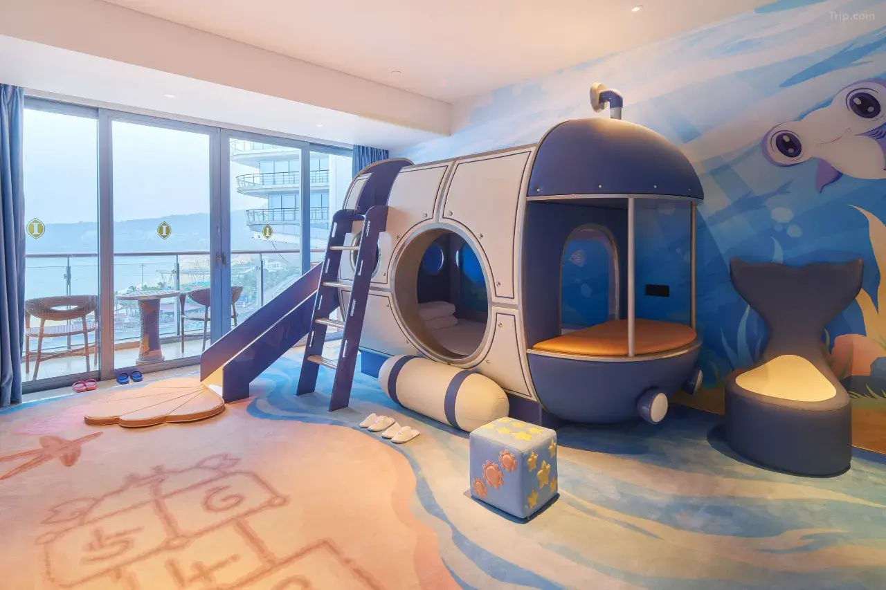 IHG Shenzhen Resort hotel - Dive into the deep sea parent-child theme suite