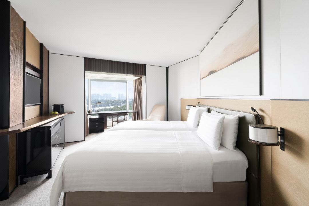 Shangri-La Hotel Singapore-Double single bedroom