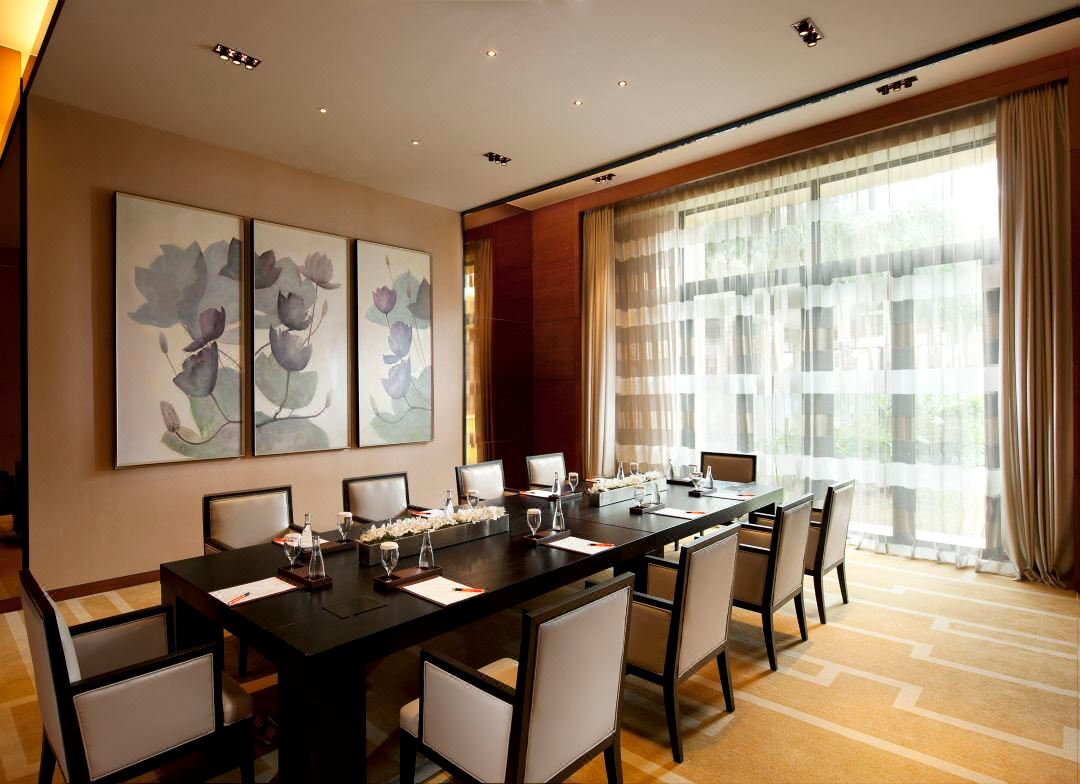 Hilton Sanya Yalong Bay Resort Suite Room
