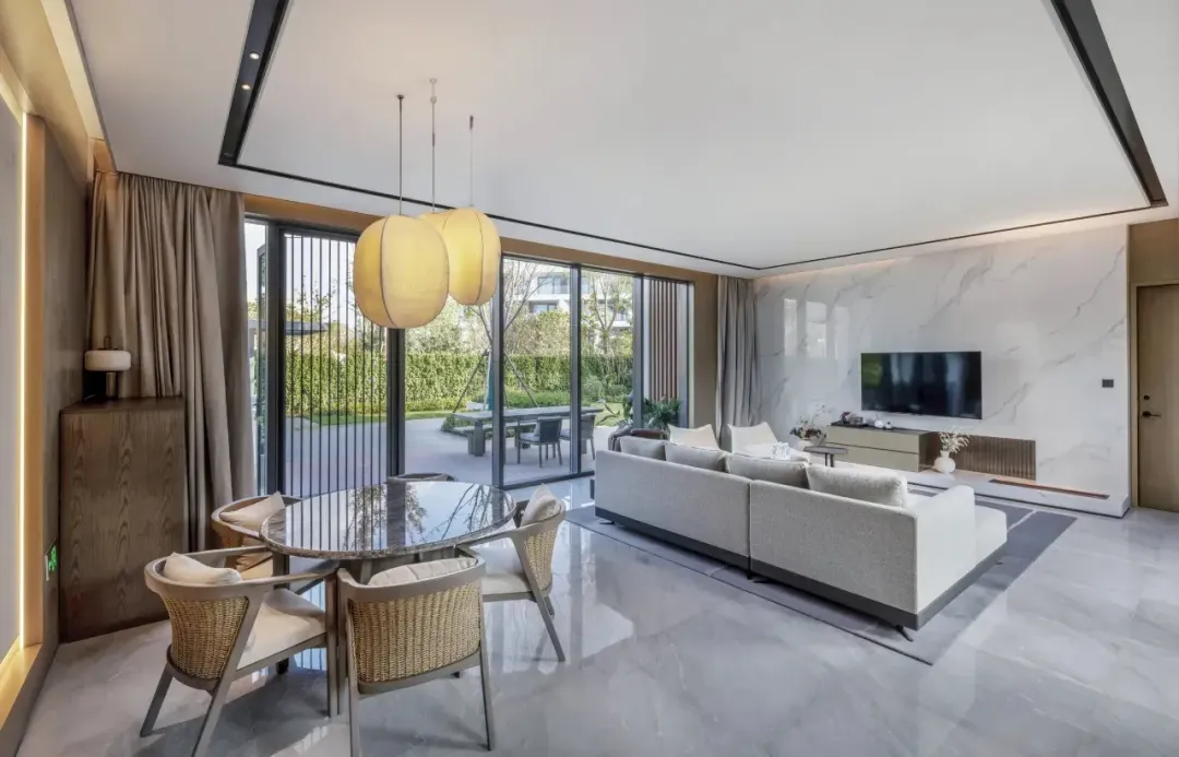 EKAR FURNITURE’s Suzhou Marriott Project-Suite Room