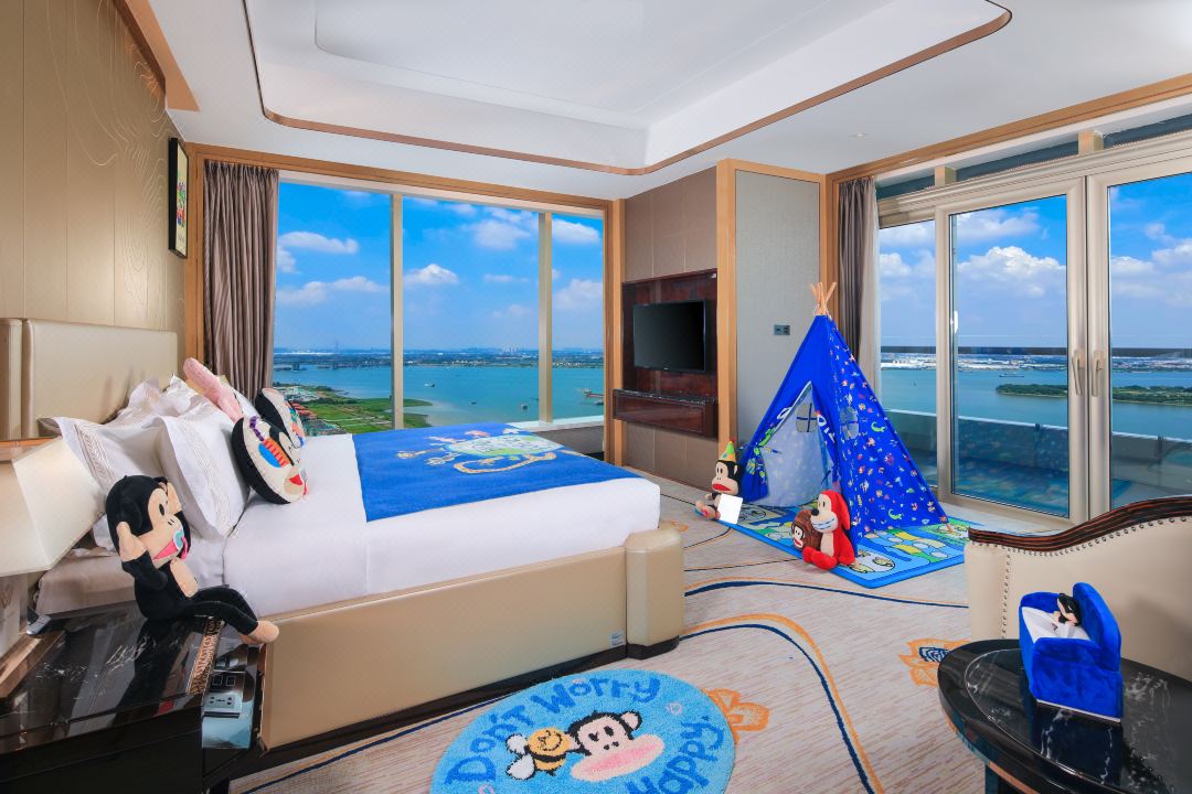 Wyndham Grand Foshan Suite Room