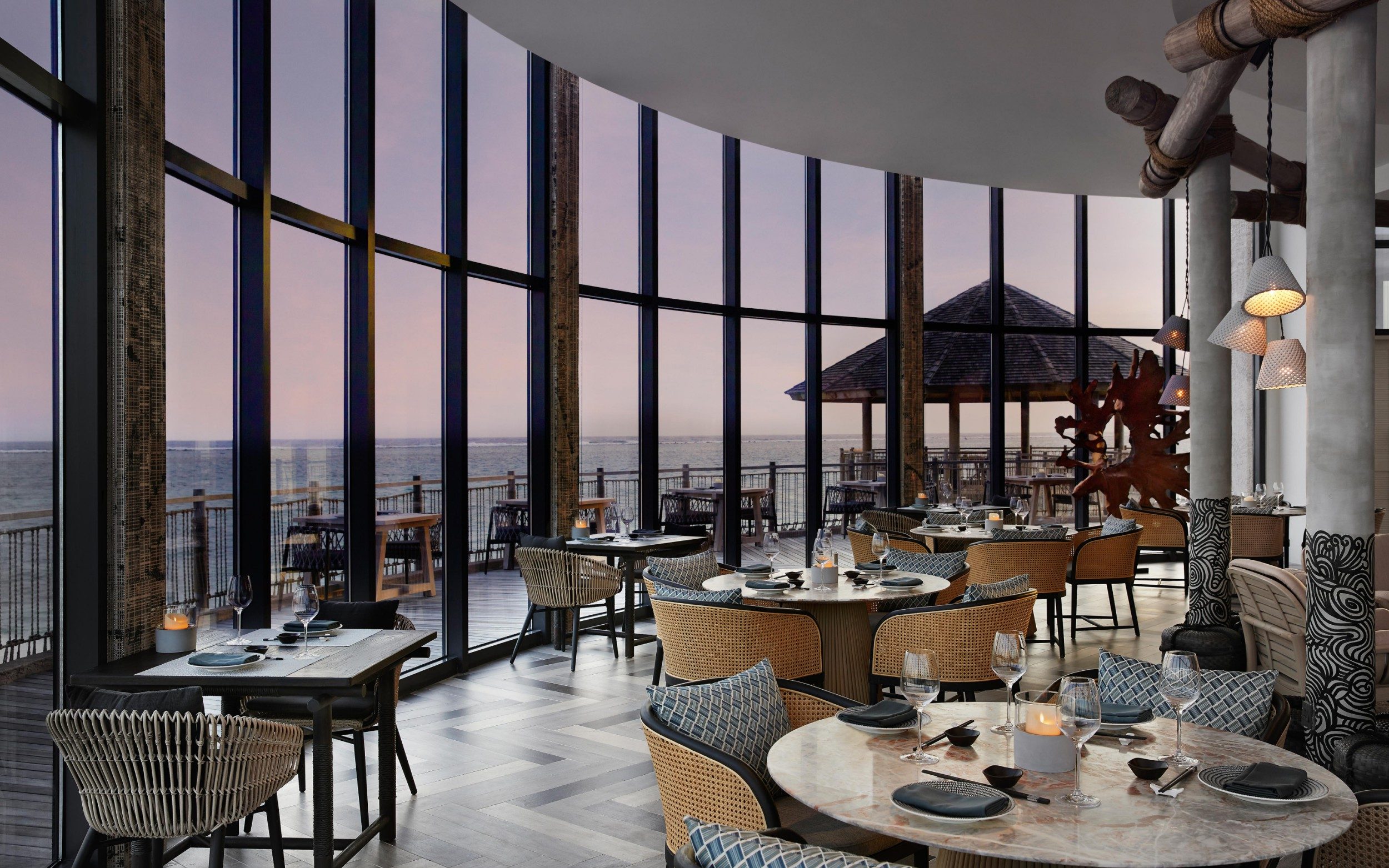 Le Méridien Maldives Resort & Spa All Day Restaurant