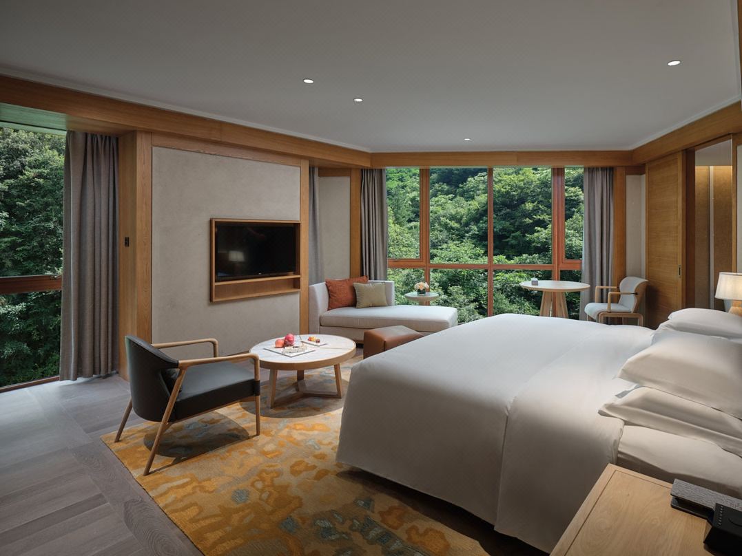 Crowne Plaza Shennongjia - Rooms & Suites