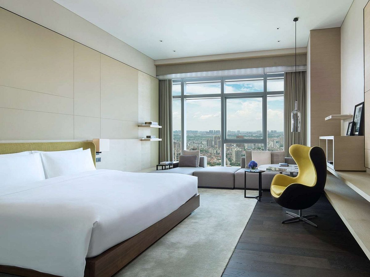 Sofitel Louvre: A Blend of Double and Single Comfort