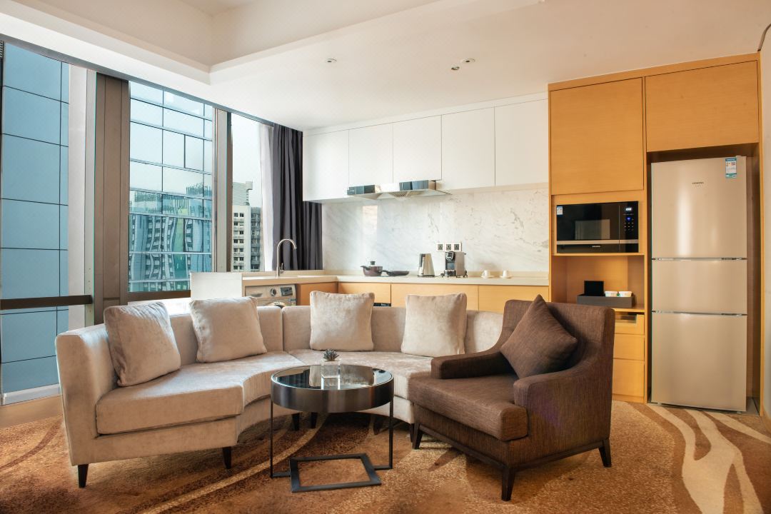 Wyndham Grand Shenzhen Suite Room