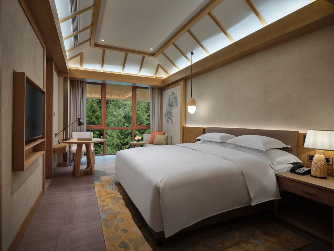 Crowne Plaza Shennongjia - Rooms & Suites
