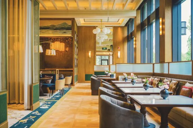 EKAR FURNITURE’s Hangzhou Shangri-La Hotel Project: All Day Restaurant