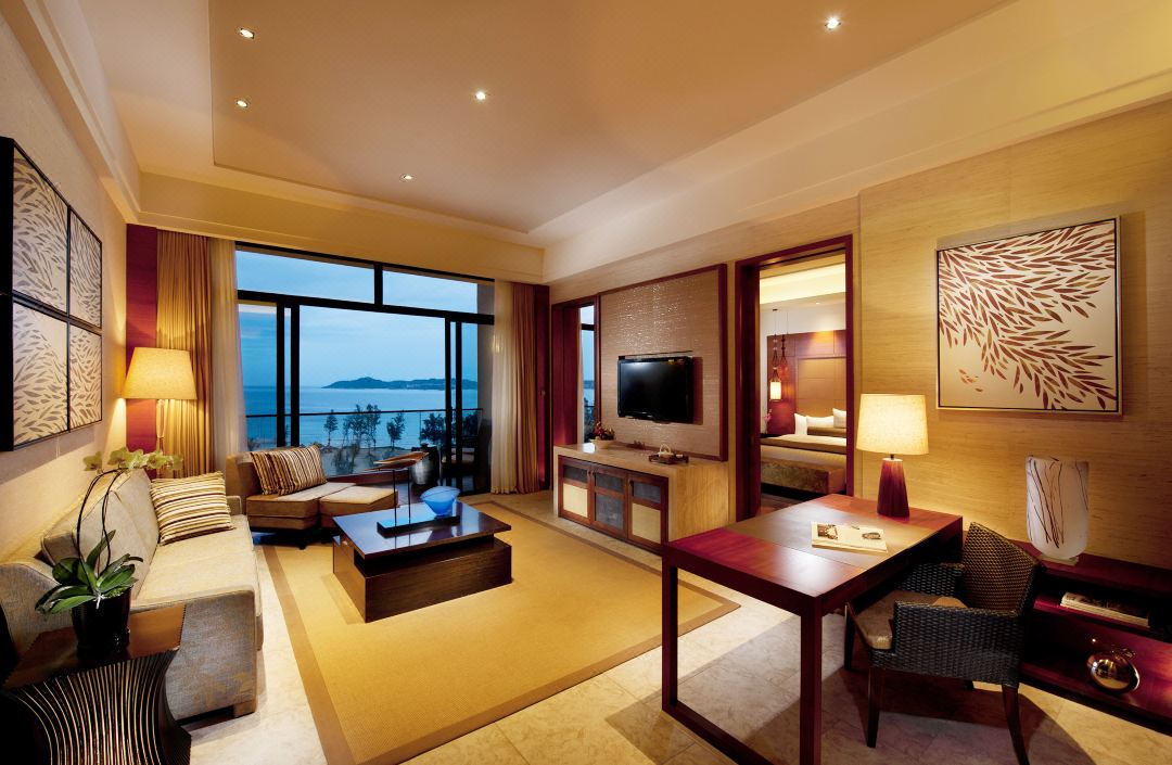 Hilton Sanya Yalong Bay Resort Suite Room