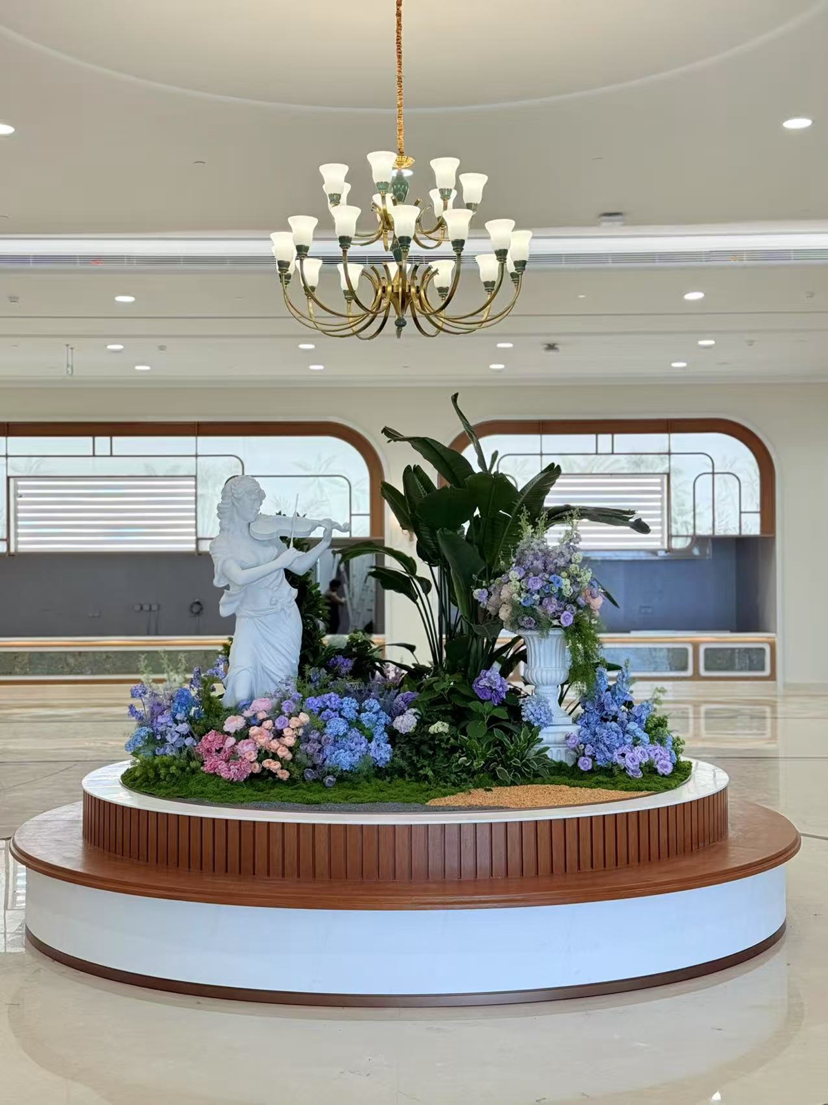 EKAR FURNITURE x Shanghai Huawei Hotel: Crafting a Nature-Driven, Modern Luxury Experience 