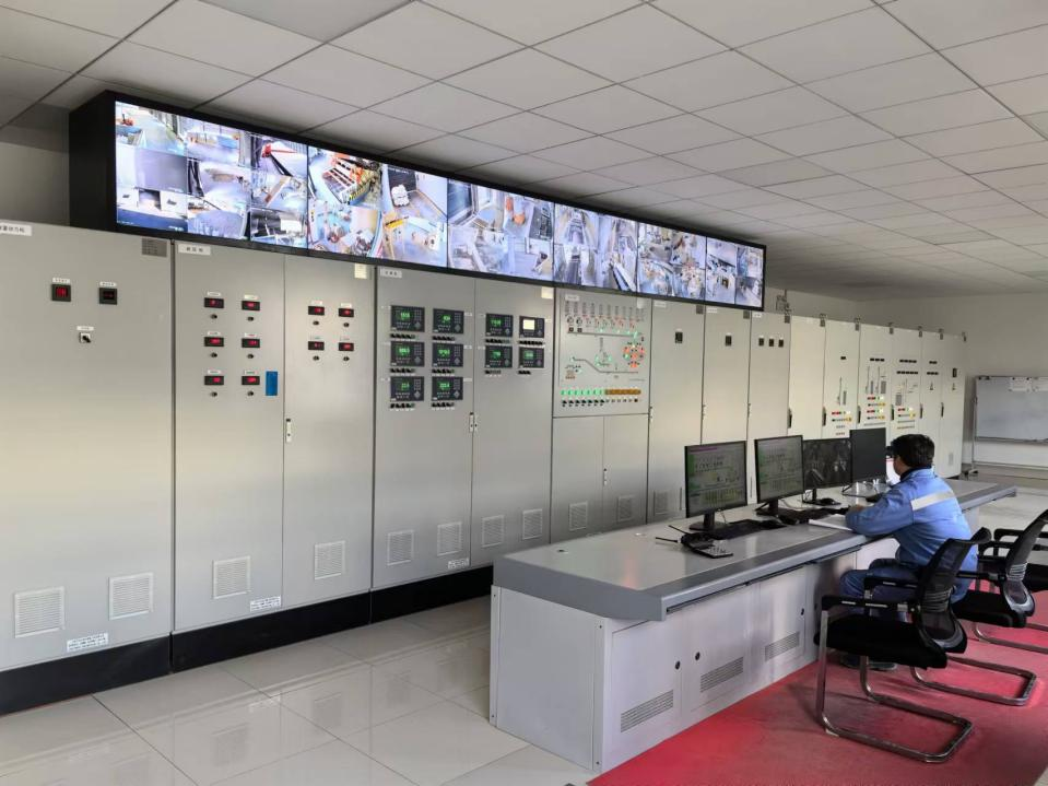 Can glass batching debatching improve handling efficiency in processing plants?