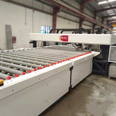 ЛИНИЯ СТЫКОВКИ MAC CNC УСТАНОВЛЕНА В ОАЭ АВГУСТ 1
