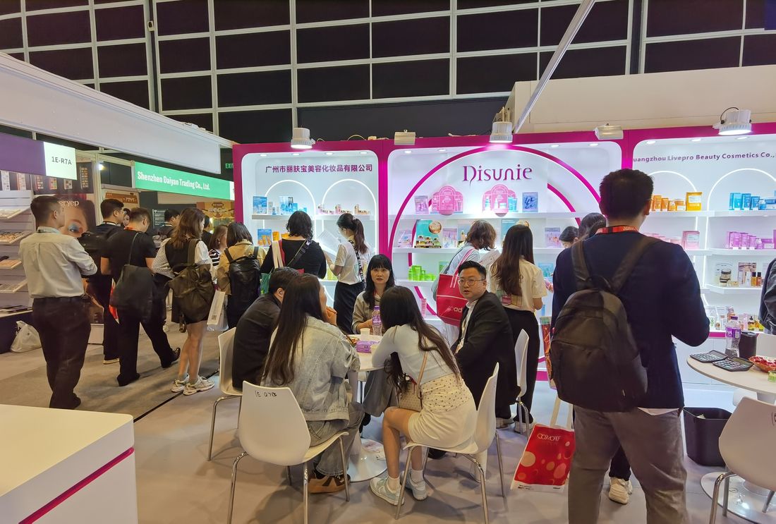 LIVEPRO trade show