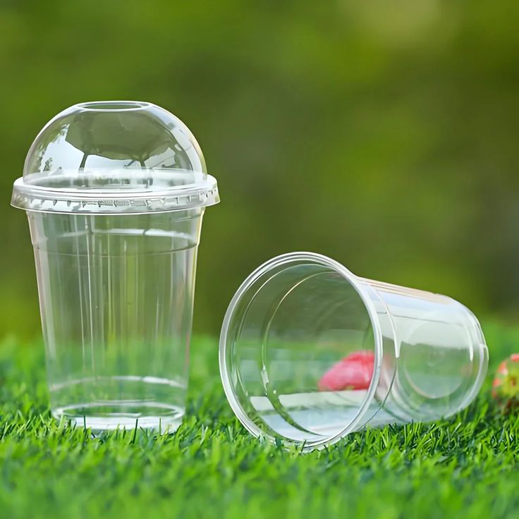 Plastic cold cups