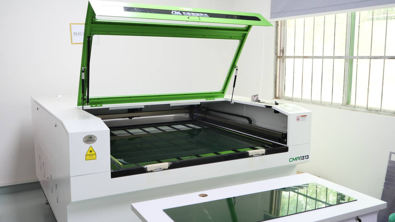 Focus on laser safety, Protect you better