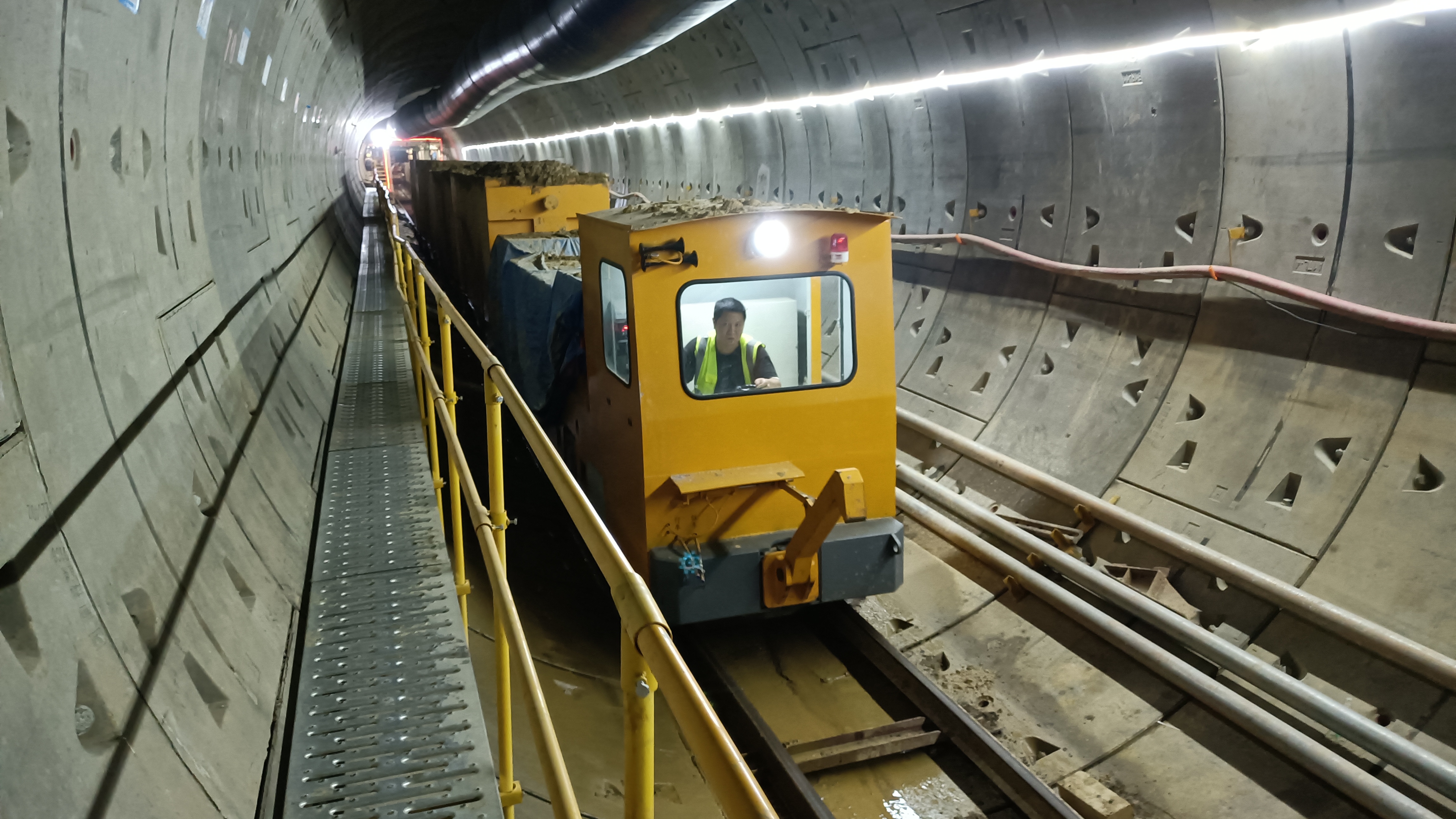 CTS 225kWh Lithium Battery System for Tunnel Traction Locomotives