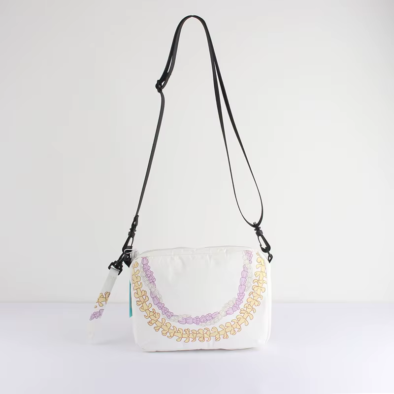 Custom Splash Proof Water-Resistant Hawaiian Wristlet Clutch Beach Travel Tyvek Crossbody Bag