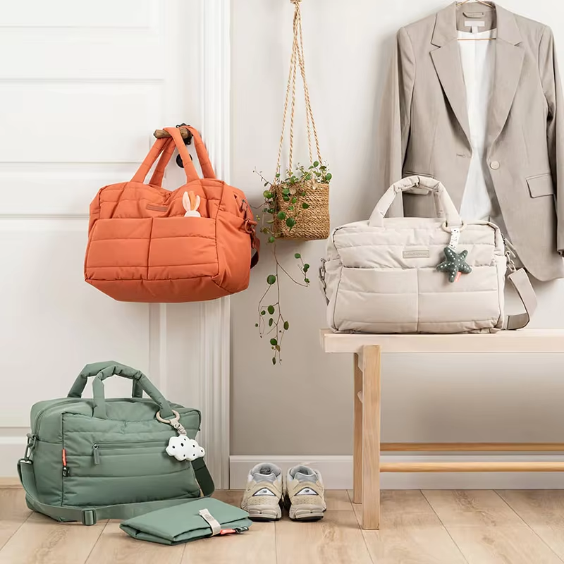 What to pack in a puffer tote bag for a cozy weekend trip?