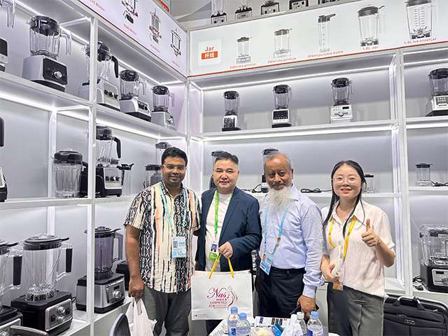 Pengalaman Mengambil Bahagian dalam Pameran Dagang Canton ke-139