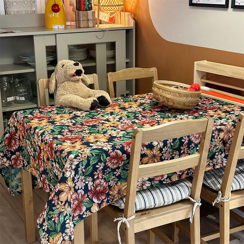 LOW MOQ Woven Jacquard Yard Dyed Customizable PolyesterCotton Dirt-Proof Square Tablecloth Hand-Made Vintage Home Use

