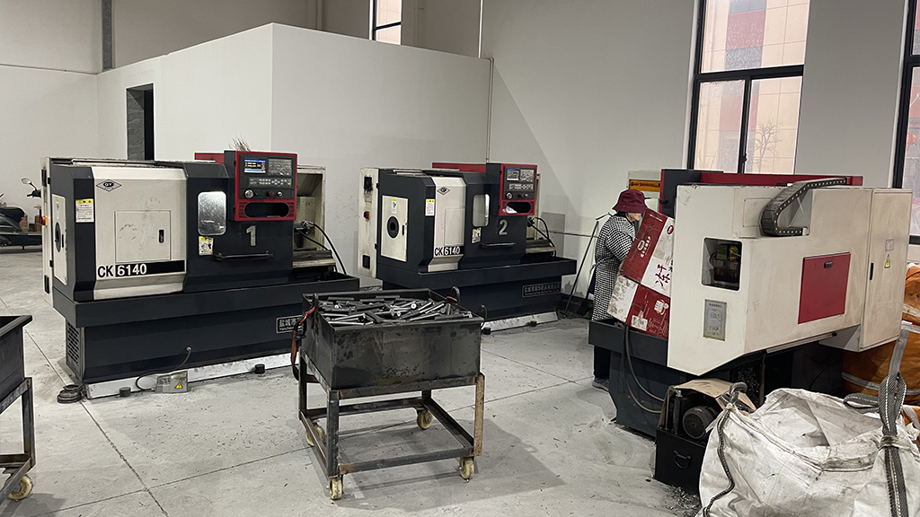 Commercial-Gym-Equipment-Manufacturer.jpg