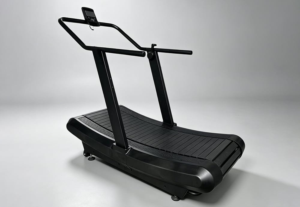 commercial-treadmill(e3c049b75f).jpg