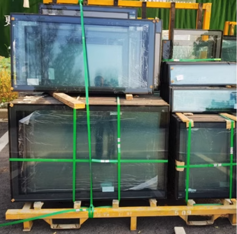 Convenient solutions for managing pet supplies and equipments