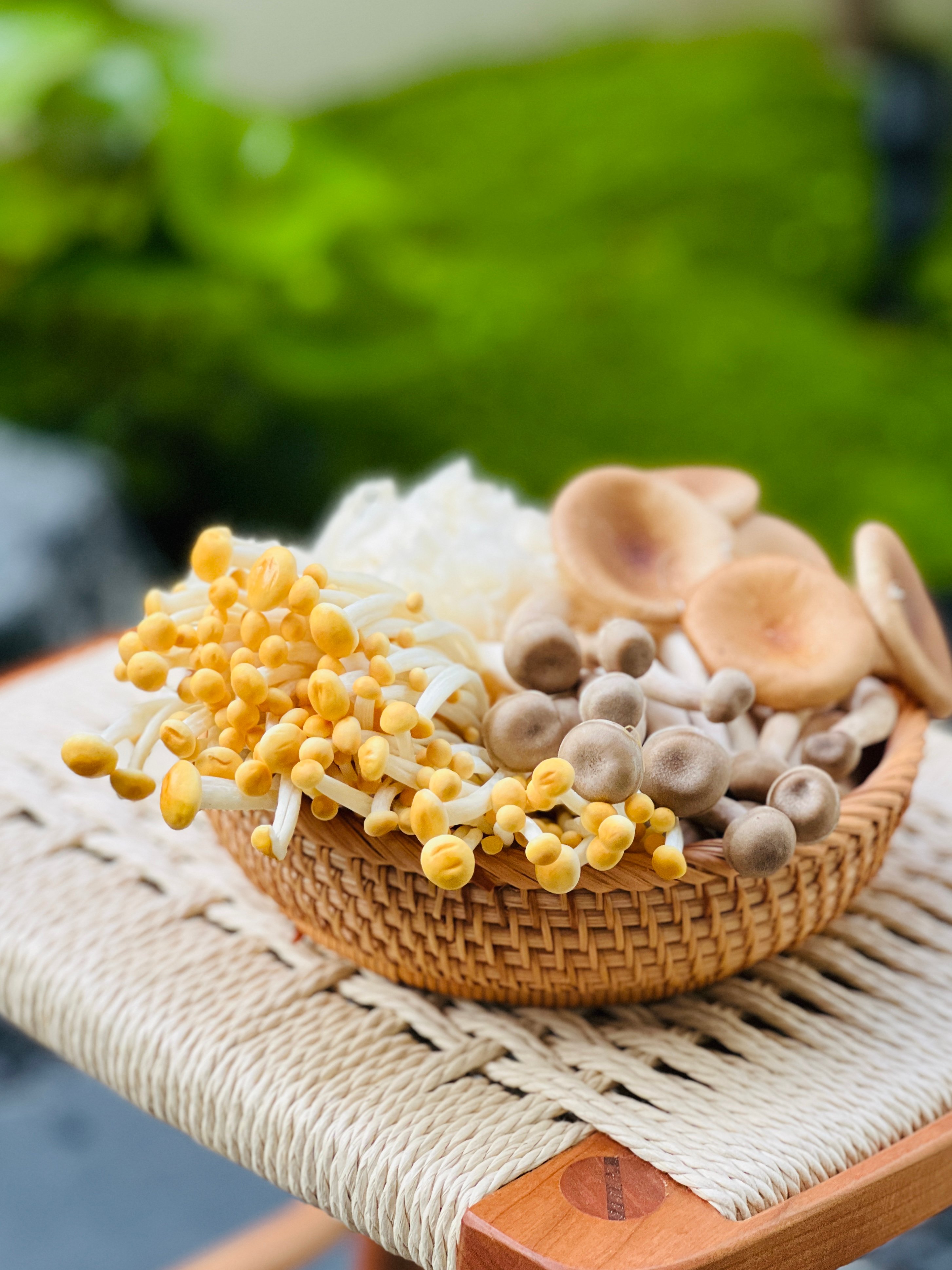 Premium Raw Enoki Mushrooms from Shanghai Detan