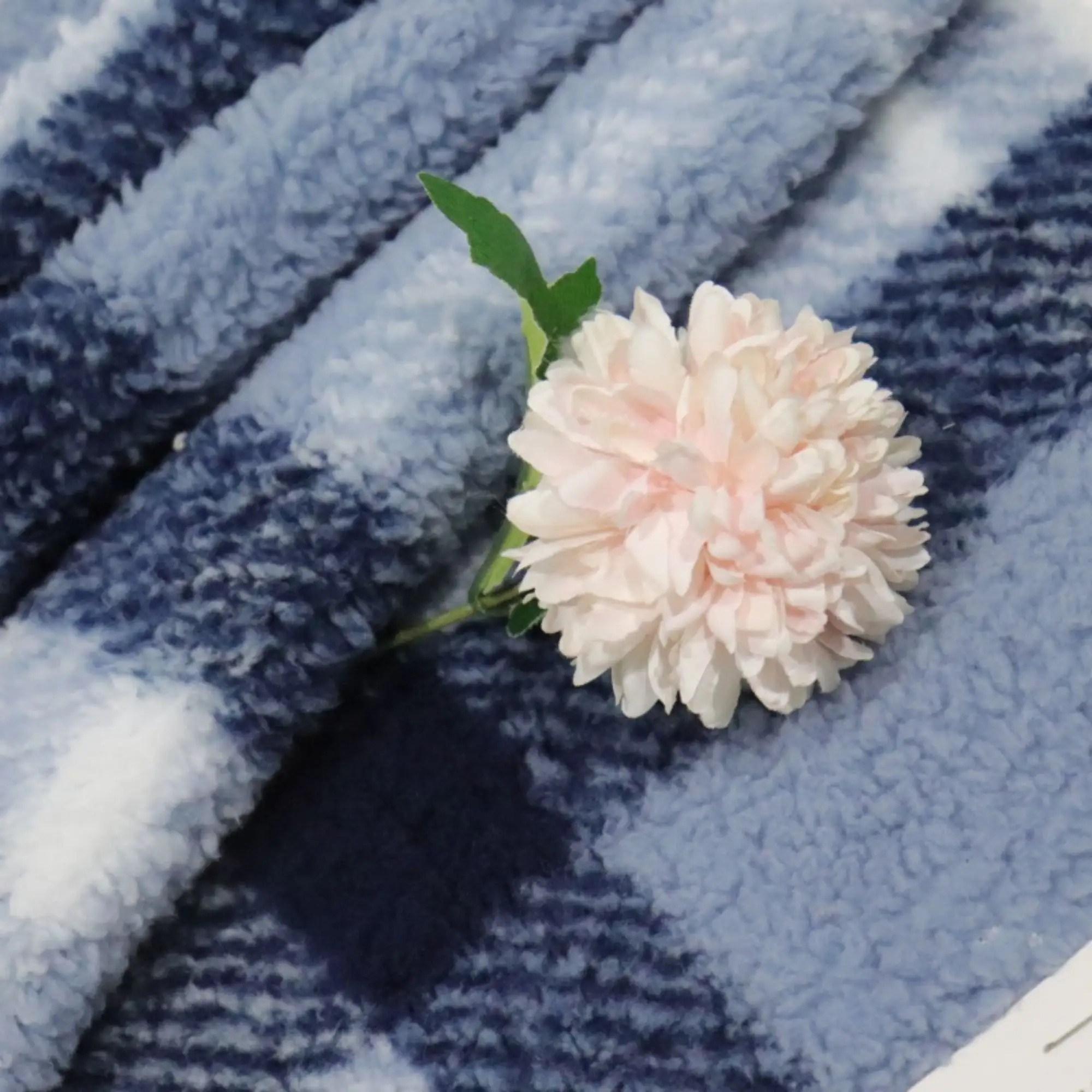 How Sherpa Fleece Works: A Comprehensive Guide to Its Features and Uses