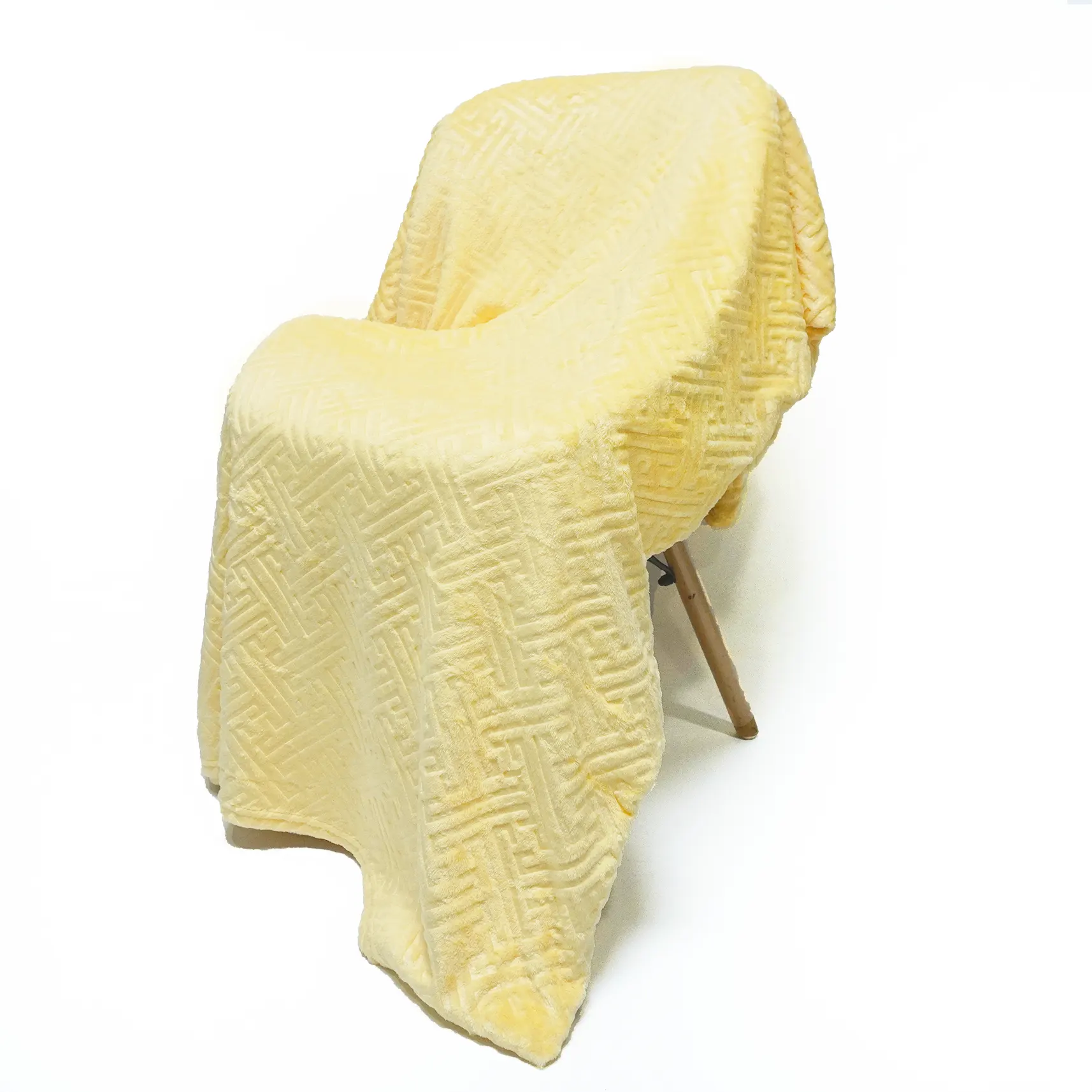 Geometric Pattern Embossing Flannel Blanket manufacture