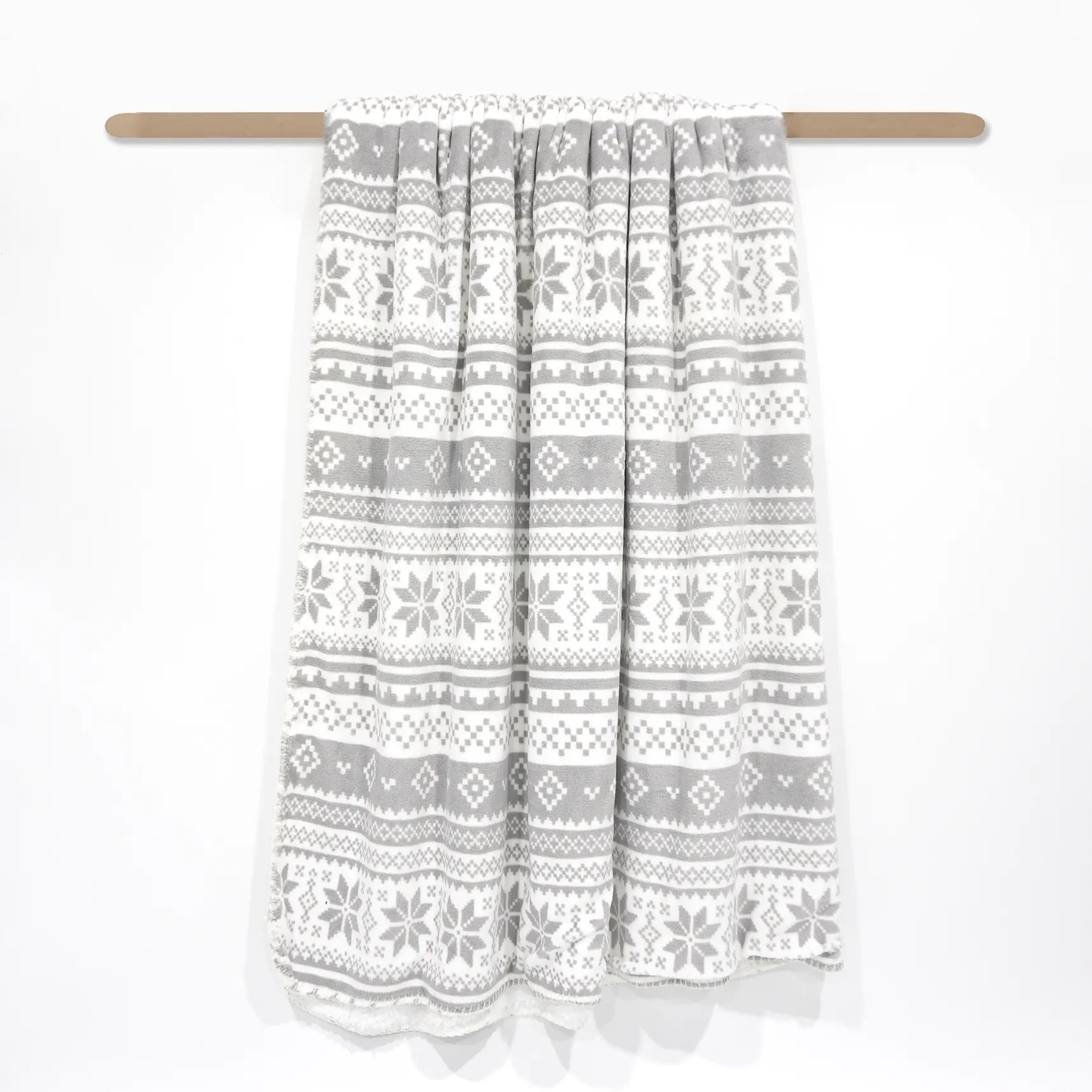 custom print flannel blanket for wholesalers chain supermarkets and global home textile importers-0