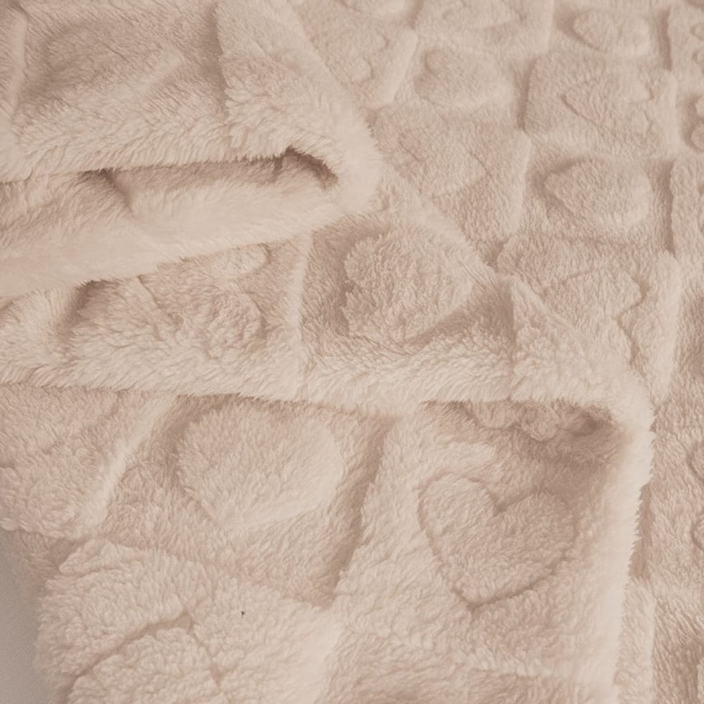 flannel blanket with cutting