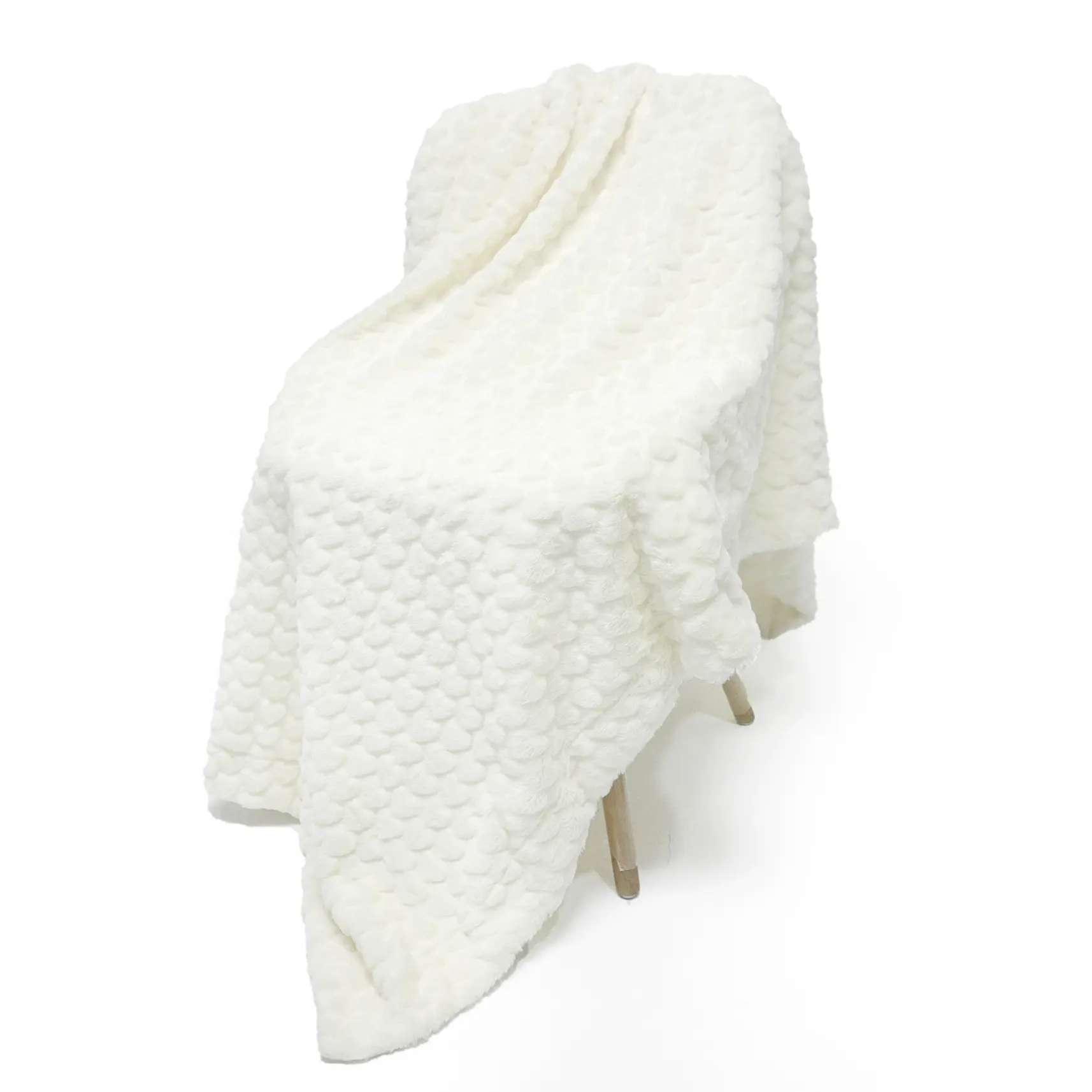 Cream White Love Pattern Cutting PV Fleece Blanket factory