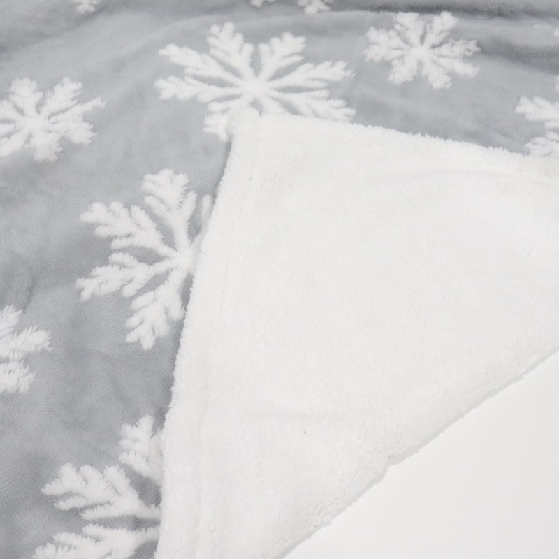 Snowflake Pattern Cationic Sherpa Fleece Blanket details