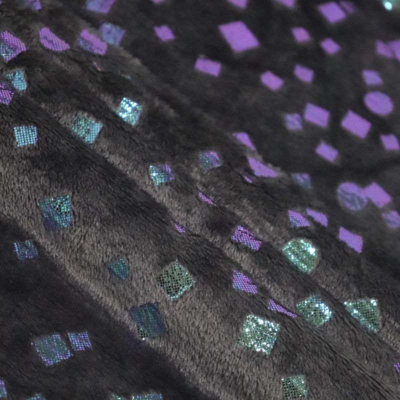 Colorful Metallic Flannel Blankets With Grey Background supplier