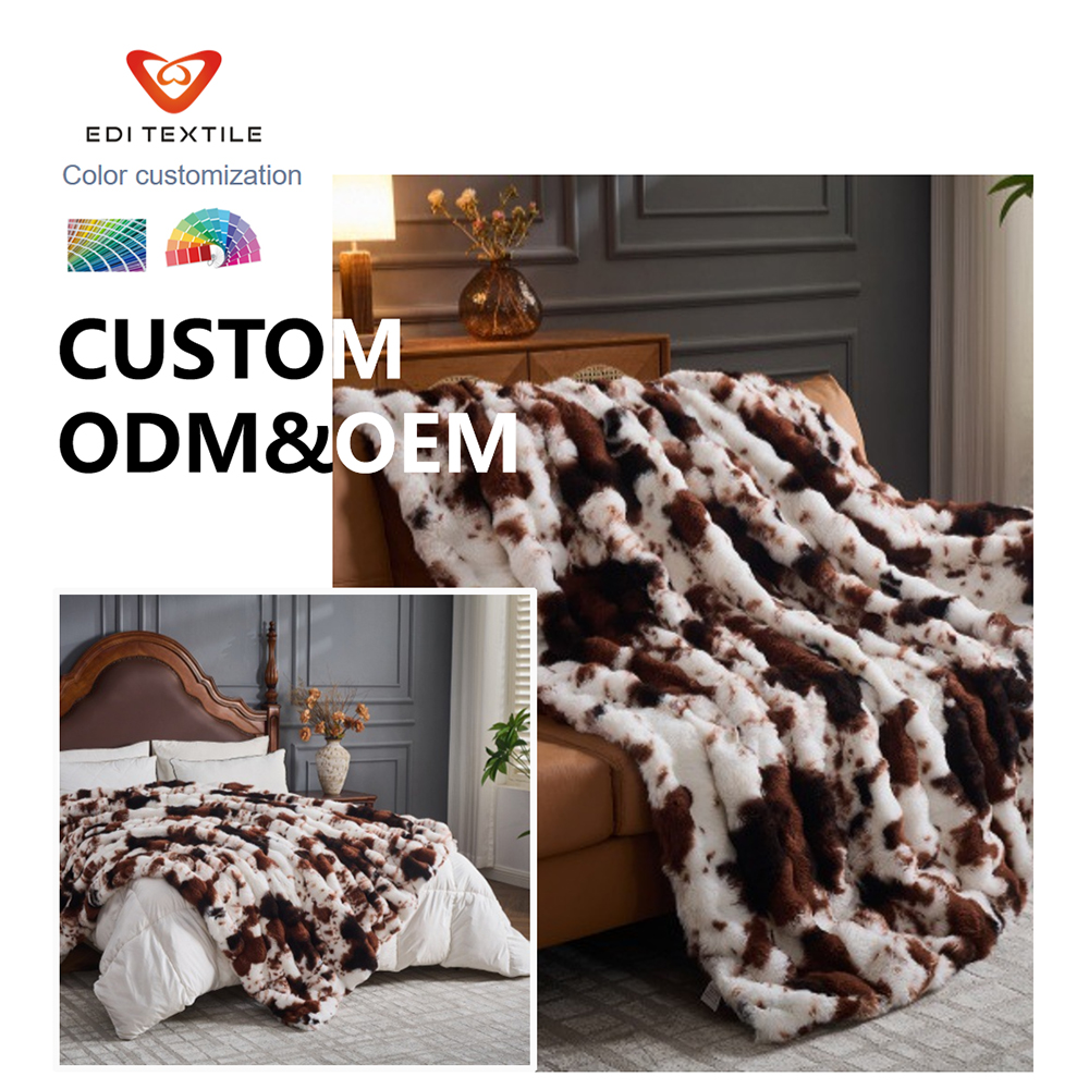 Großhandelsdecke mit braun-weißem Kuhflecken-Muster, 3D-blasenartiger Struktur, aus Kunstfell, individuell nach Kundenwunsch (OEM/ODM), private Label-Lösung, Großbestellung möglich – flauschige Plüschdecke mit Tiermotiv (Hasenfell-Optik) für Schlafzimmer und Wohnzimmer