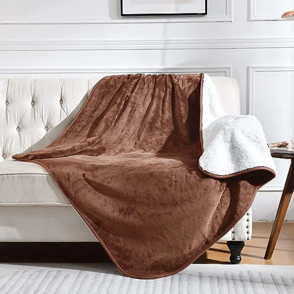 Solid Dyed Double Layer Reversible Flannel Sherpa Pet Throw Blanket Cozy Throw for Dogs Cats Puppies Kittens